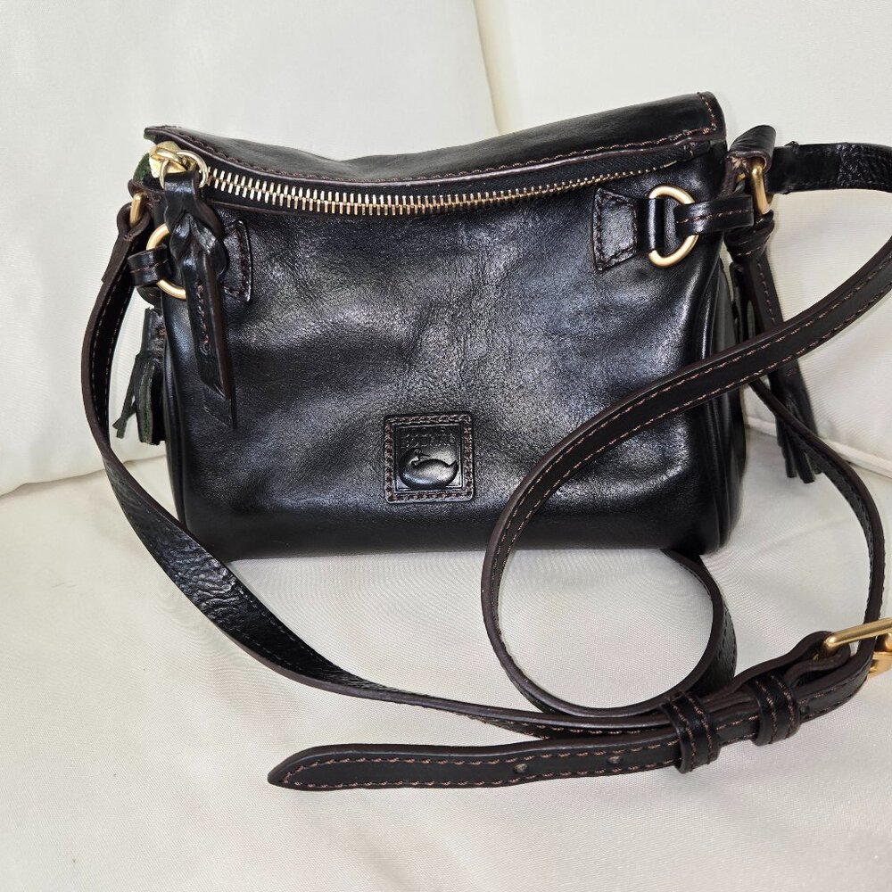 Dooney & Bourke Florentine Mini Zip Crossbody – Black